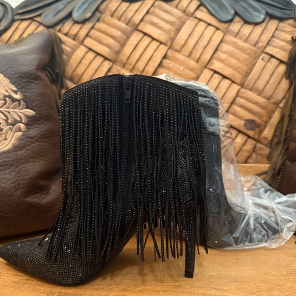 NWT In Box I.N.C. International Concepts Sahoj Western Fringe Rhinestone Booties - Picture 7 of 11